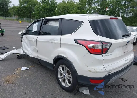 2017 Ford Escape Se z USA, uszkodzony, nr VIN 1FMCU9GDXHUD73917
